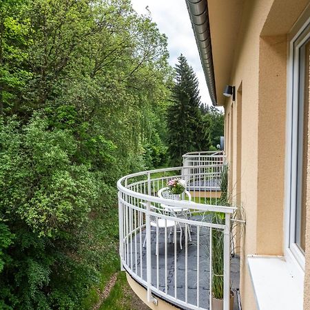 Forest Apartment With Sauna ยาคีมอฟ ภายนอก รูปภาพ